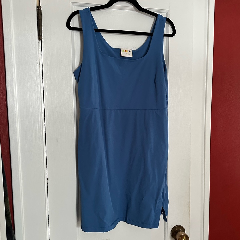 Get Dirty 2.0 athletic dress